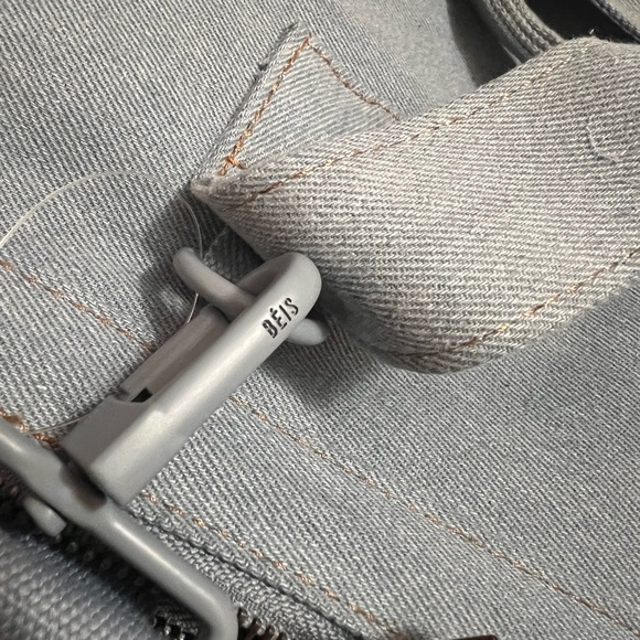 Beis x Gap Denim - weekender travel bag NWT - Picture 12 of 14